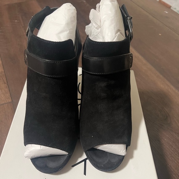 Via Spiga Black Suede Heels - Picture 1 of 9